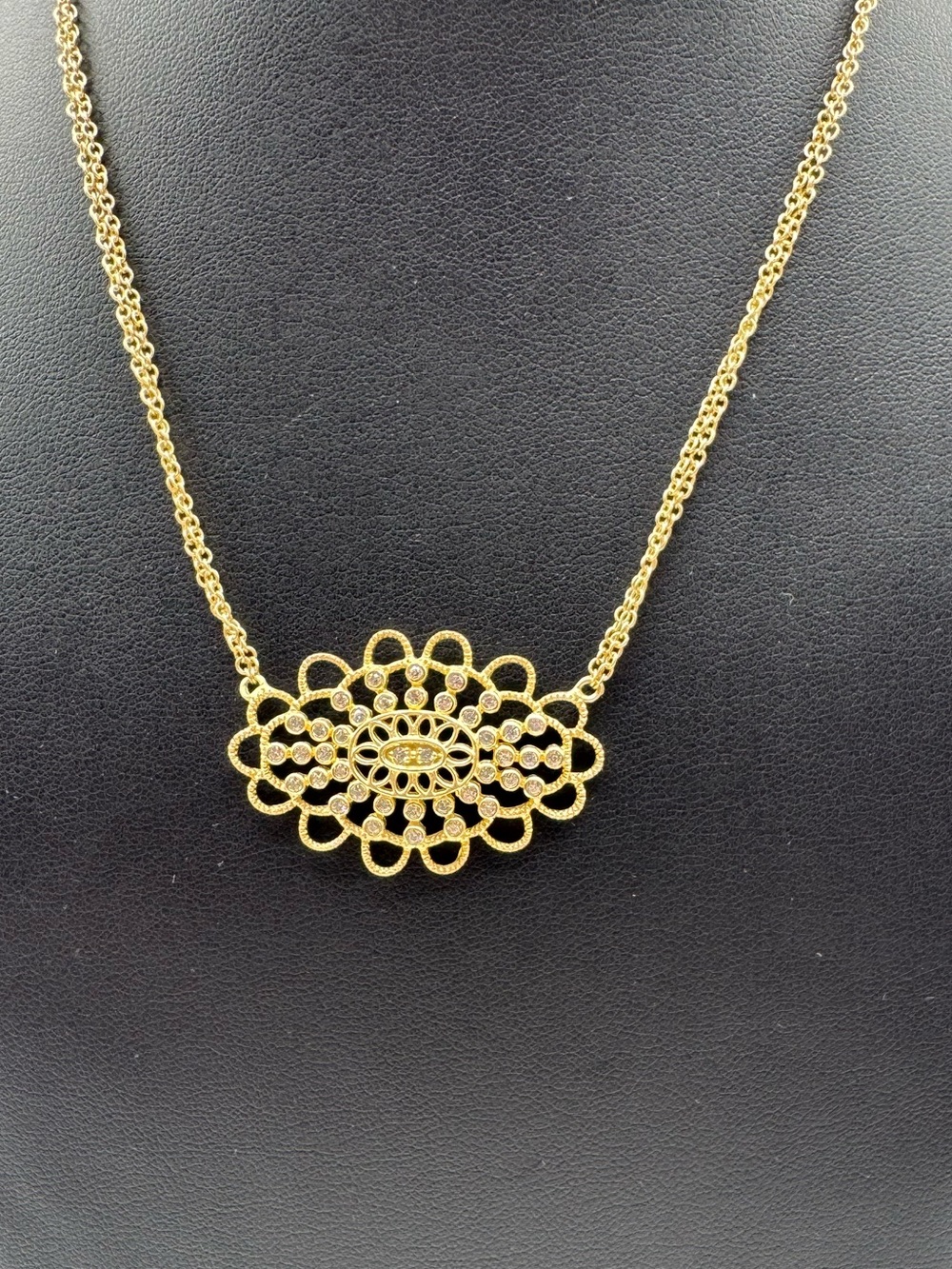 Art Deco Filigree Statement Necklace - Picture 4 of 8